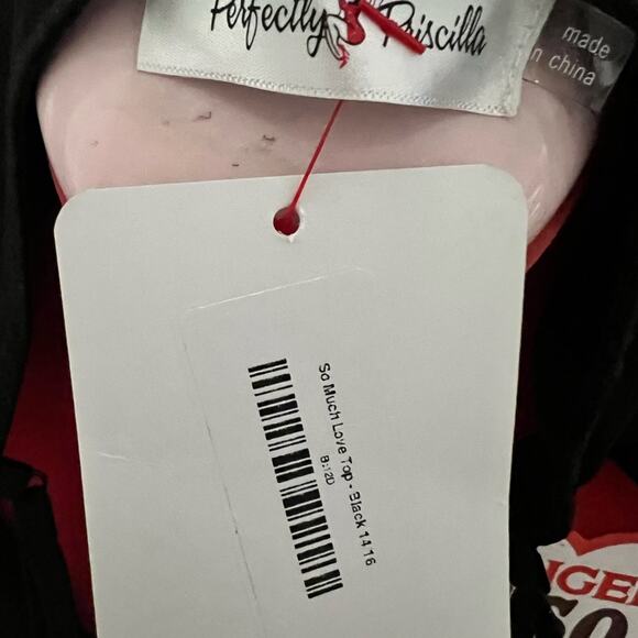 Women's Perfectly Priscilla so much love top size 14/16 - Picture 2 of 2